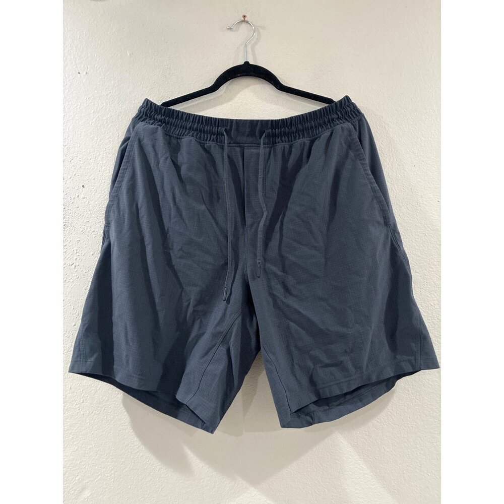 Lululemon Bowline Short  mens running athletic color Black size XL